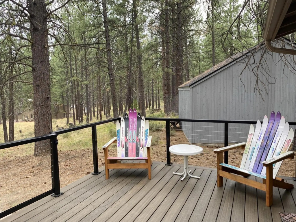 11 Pine Mt Family Home with Game Room, Hot Tub, and BBQ on the Deck by RedAwning