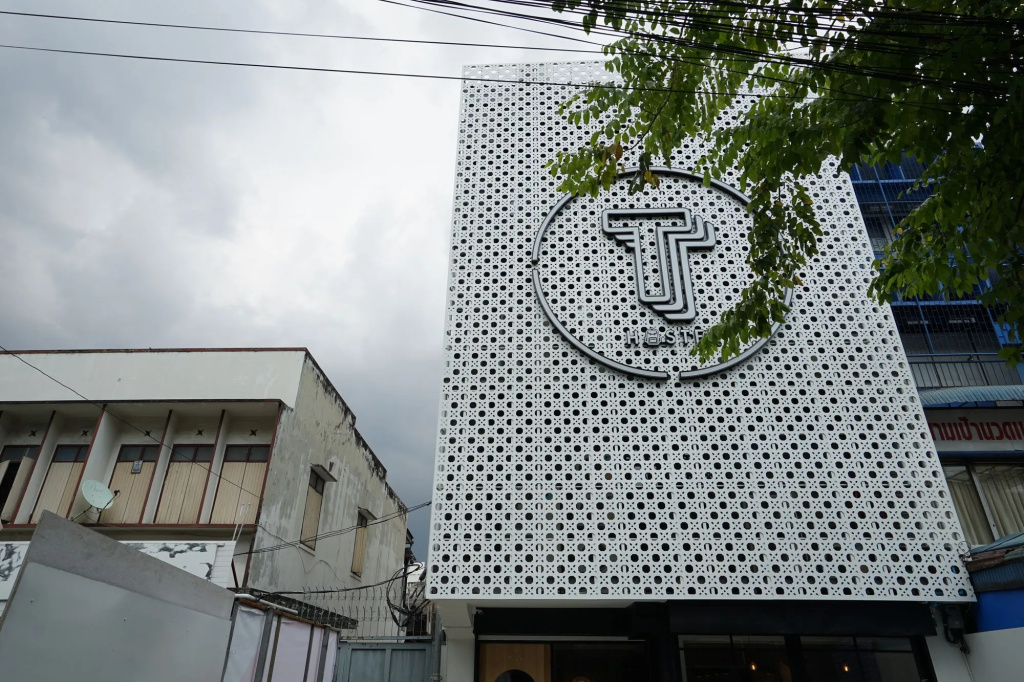 T Hostel at Victory Monument — фото