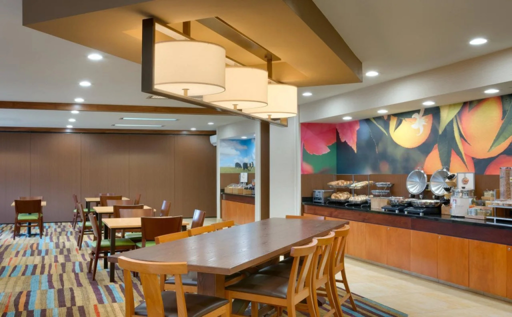 Food & Beverage