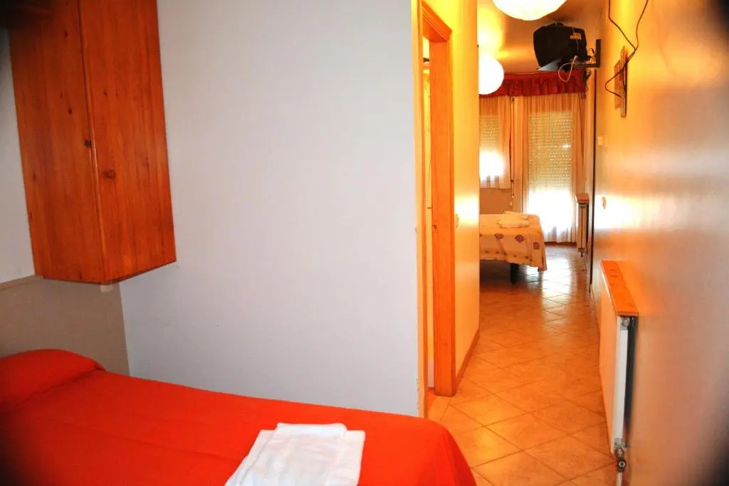Economy room