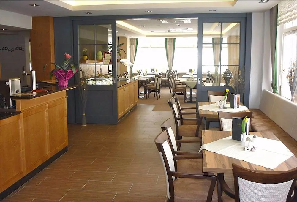 Food & Beverage