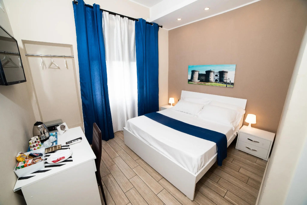 Standard Double room (full double bed)