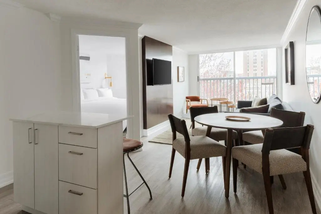1 Bedroom Apartment