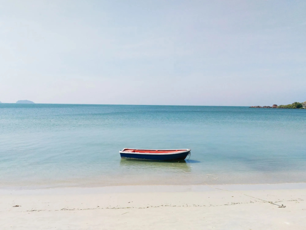 Beach & Waterfront