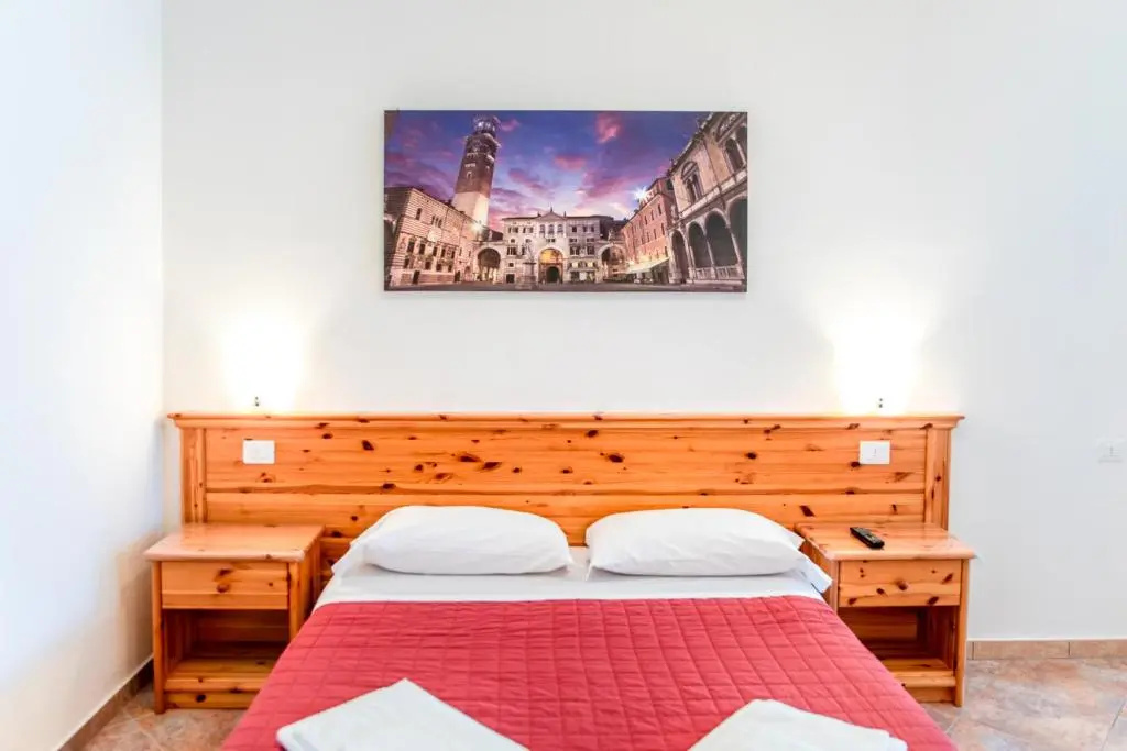 Economy room