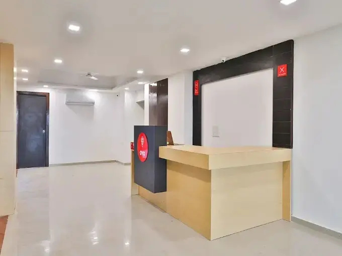 Hotel VLEE by OYO Rooms