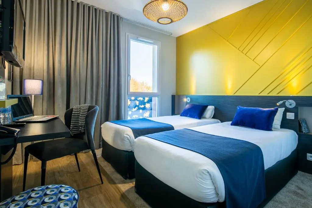 Standard Double room (twin beds)