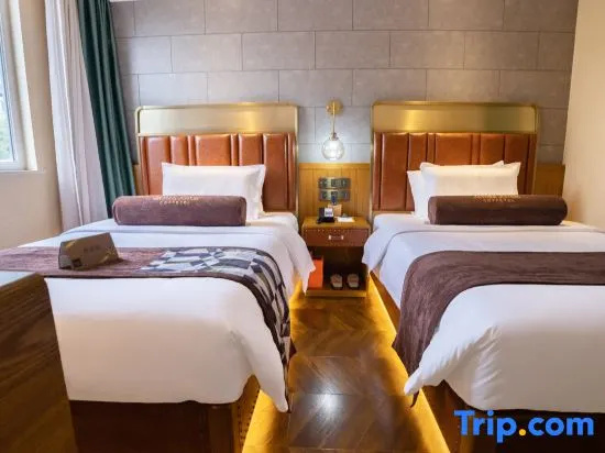 Deluxe Double room (twin beds)