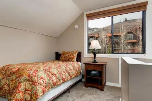 1700 Three Kings Dr Condo Unit #160
