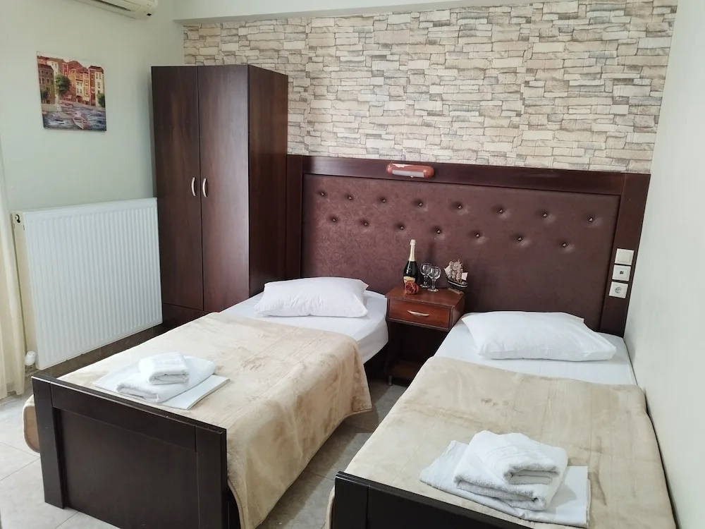 Double Studio with balcony (twin beds)