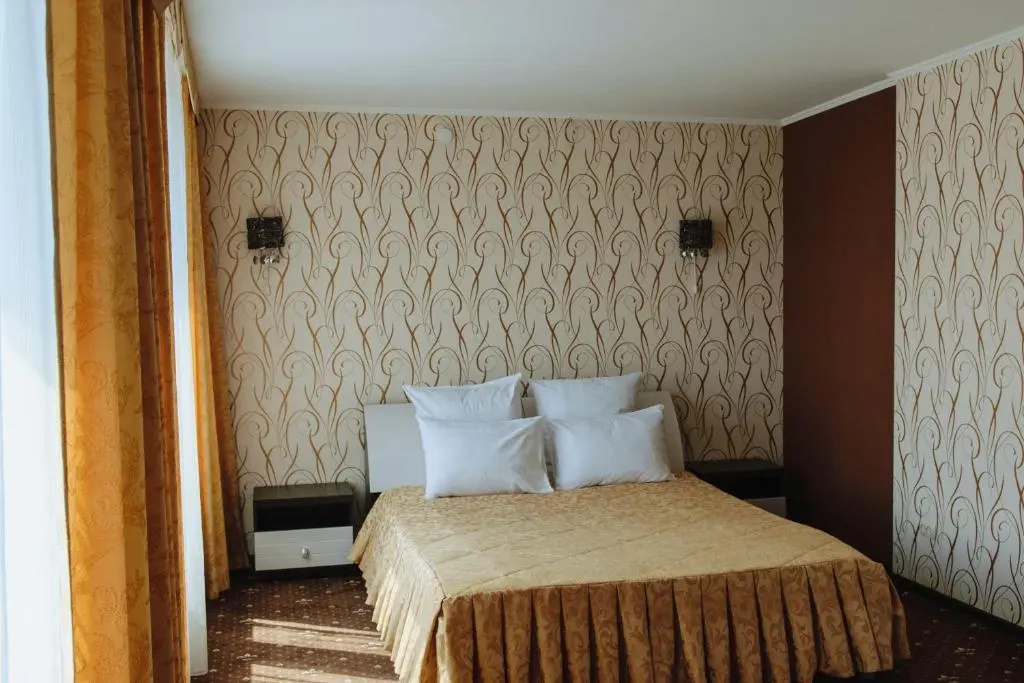 Superior Double Suite (full double bed)
