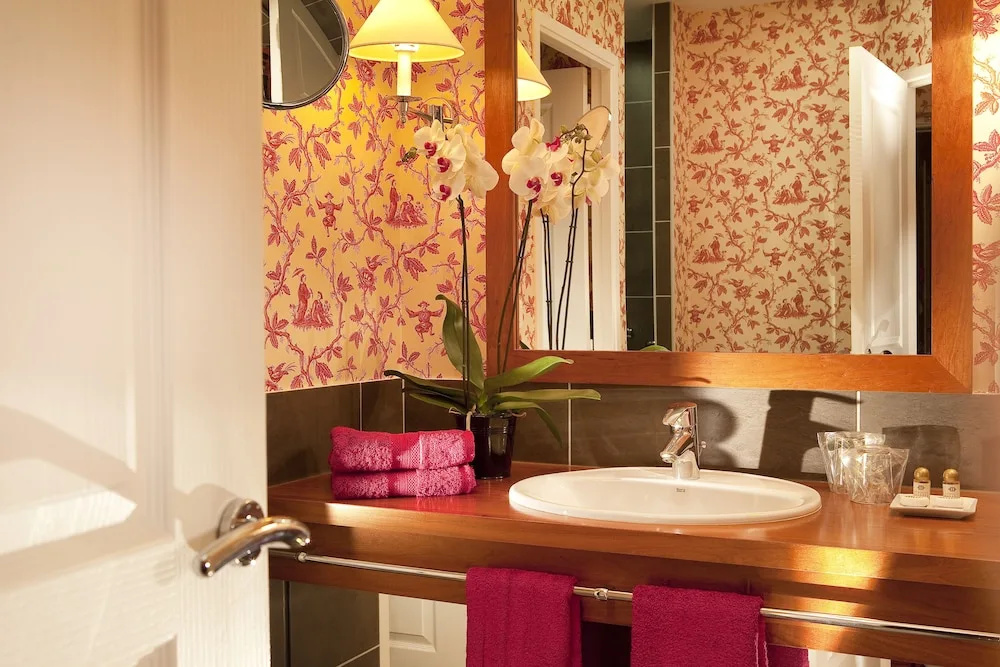 Superior Double room (full double bed)