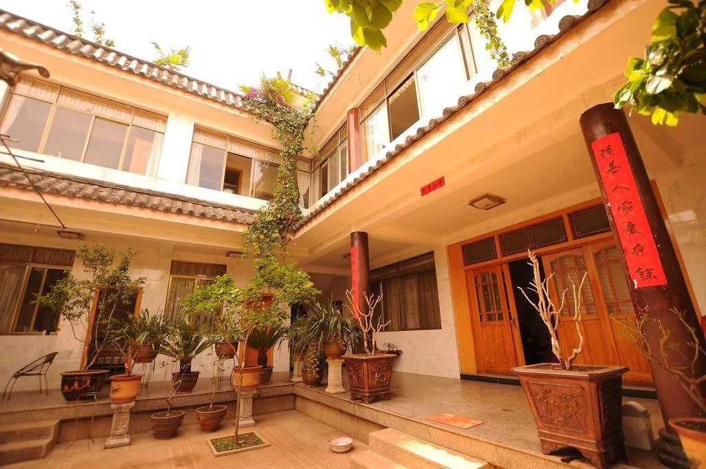 Xianrenkongfang Hostel Lijiang
