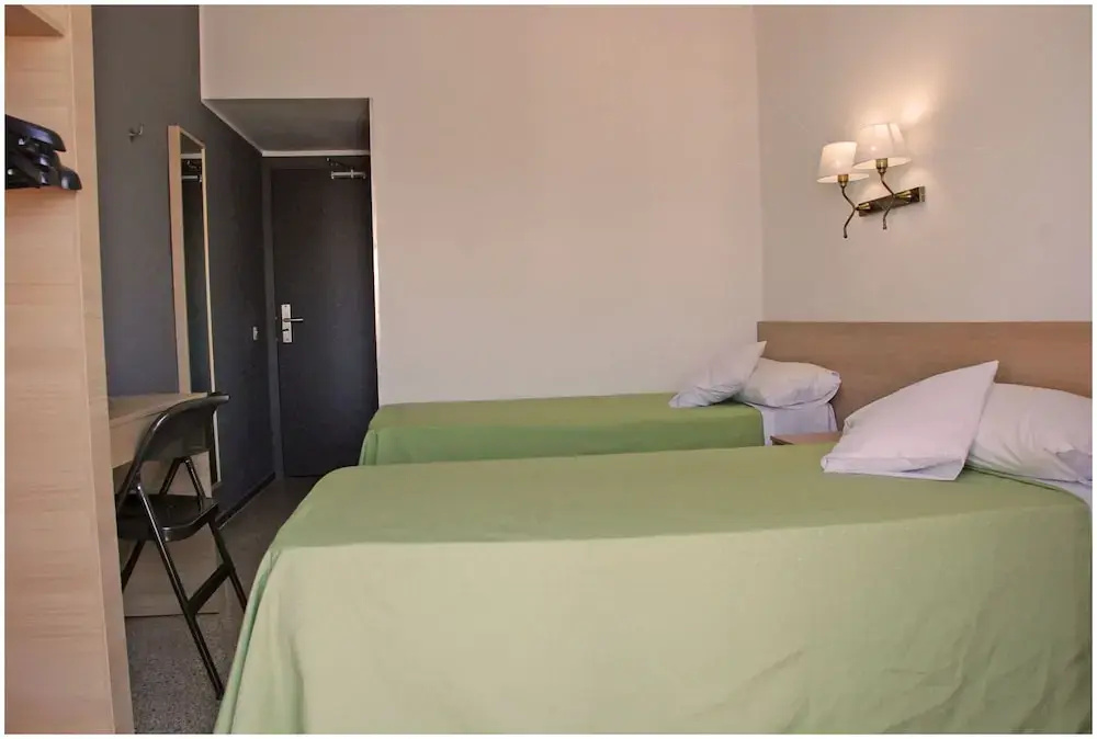 Standard Double room (twin beds)