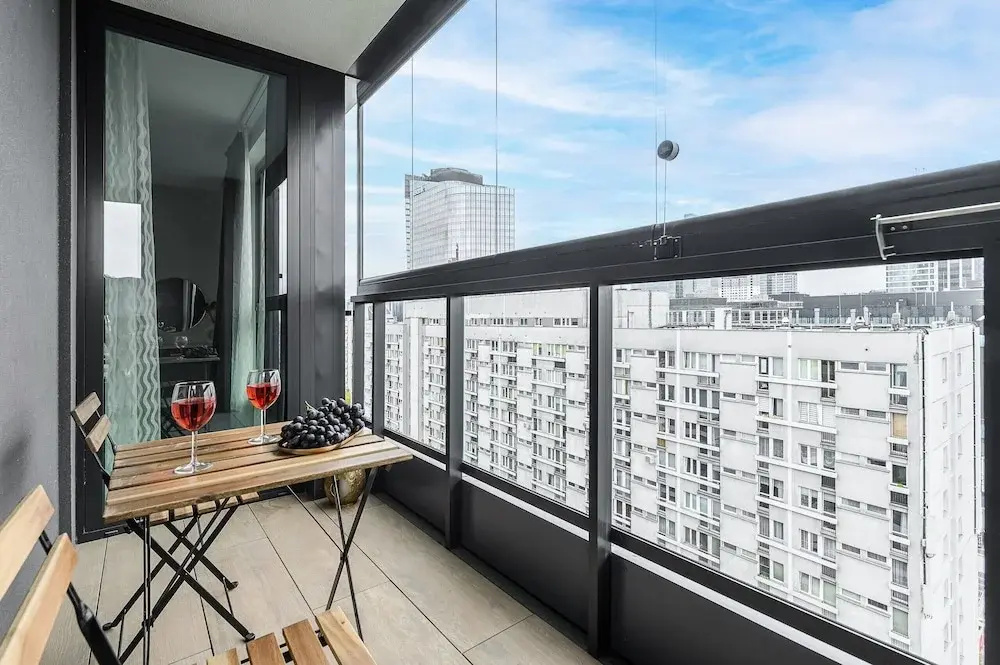 Lumina 15th Floor Apartment in Warsaw