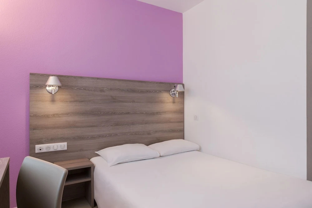 BRIT HOTEL CONFORT NEVERS Centre Gare - Chambres