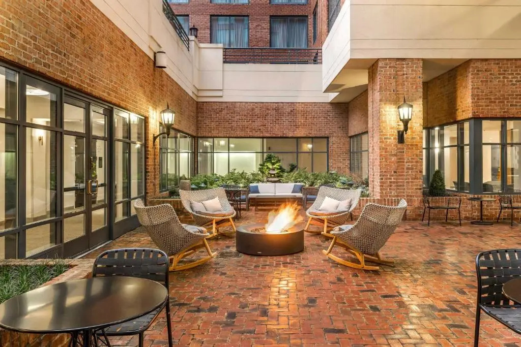 Sheraton Suites Old Town Alexandria