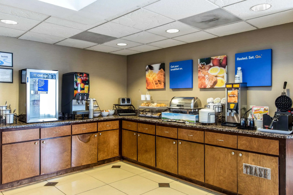 Food & Beverage