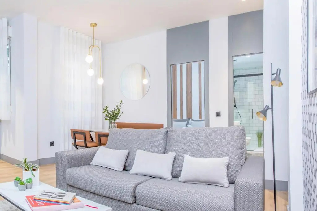 limehome madrid calle santa ana - Chambres