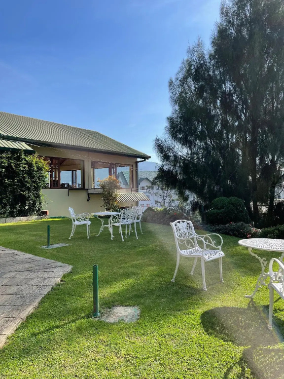 Tea Bush Hotel - Nuwara Eliya