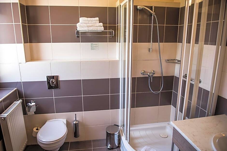 Hotel Három Gúnár by null