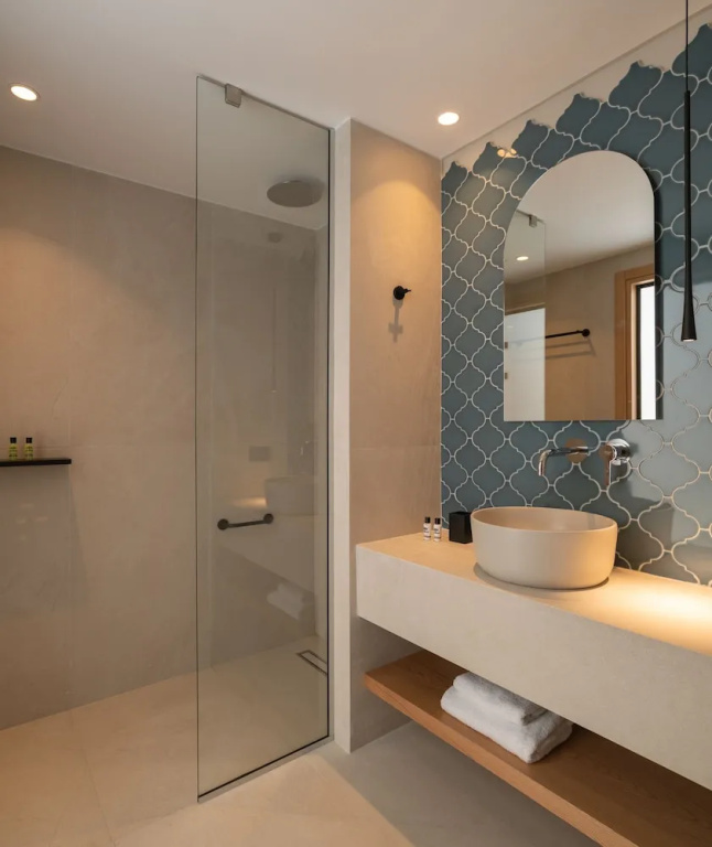 Hotel Ideon — 2