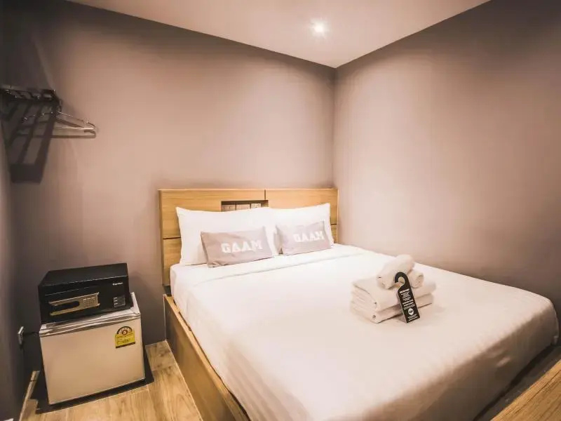 Economy room