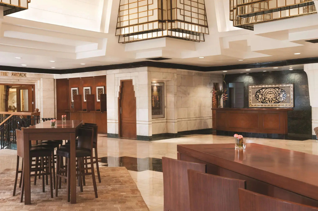 Lobby & Reception