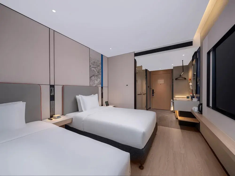 Holiday Inn Express Chengdu Shuangliu Chuanda Road by IHG