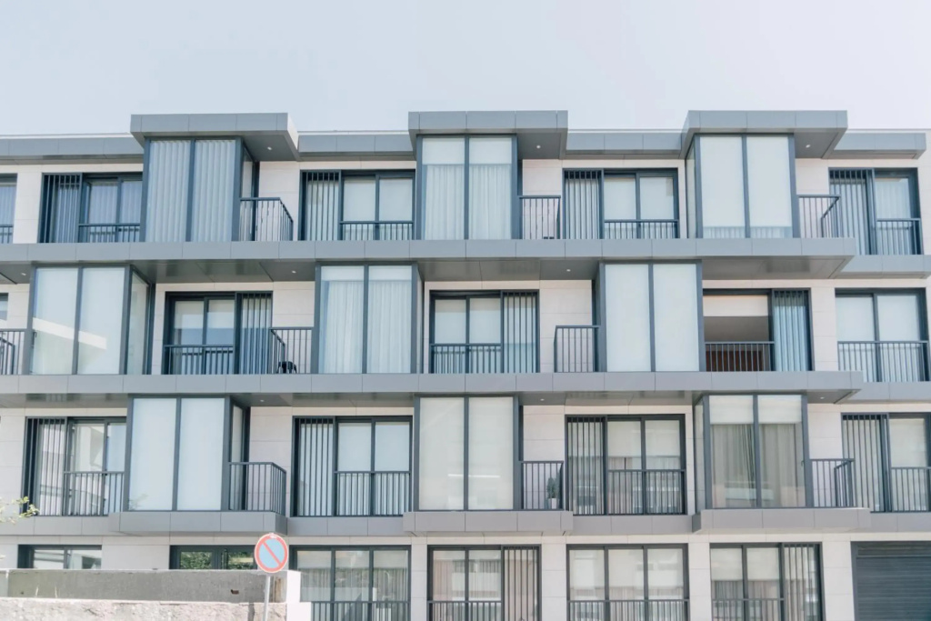 Oporto Yellow Apartments