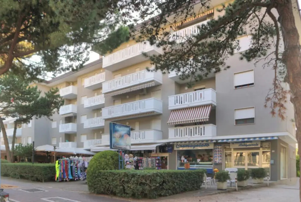 Easy Living Apartment Near the Beach