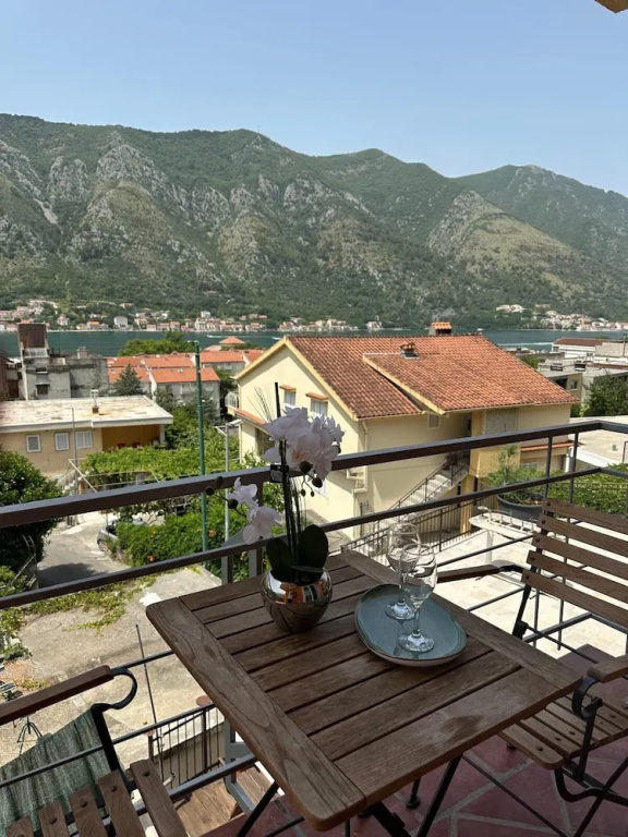 Themis Apart Hotel
