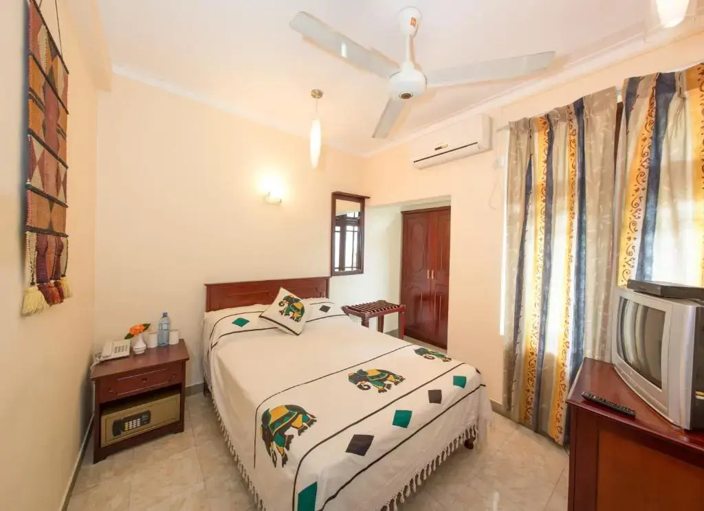 Standard Double room (full double bed)