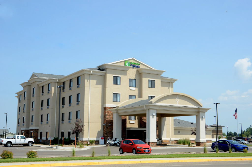Holiday Inn Express Hotel & Suites Sidney by IHG