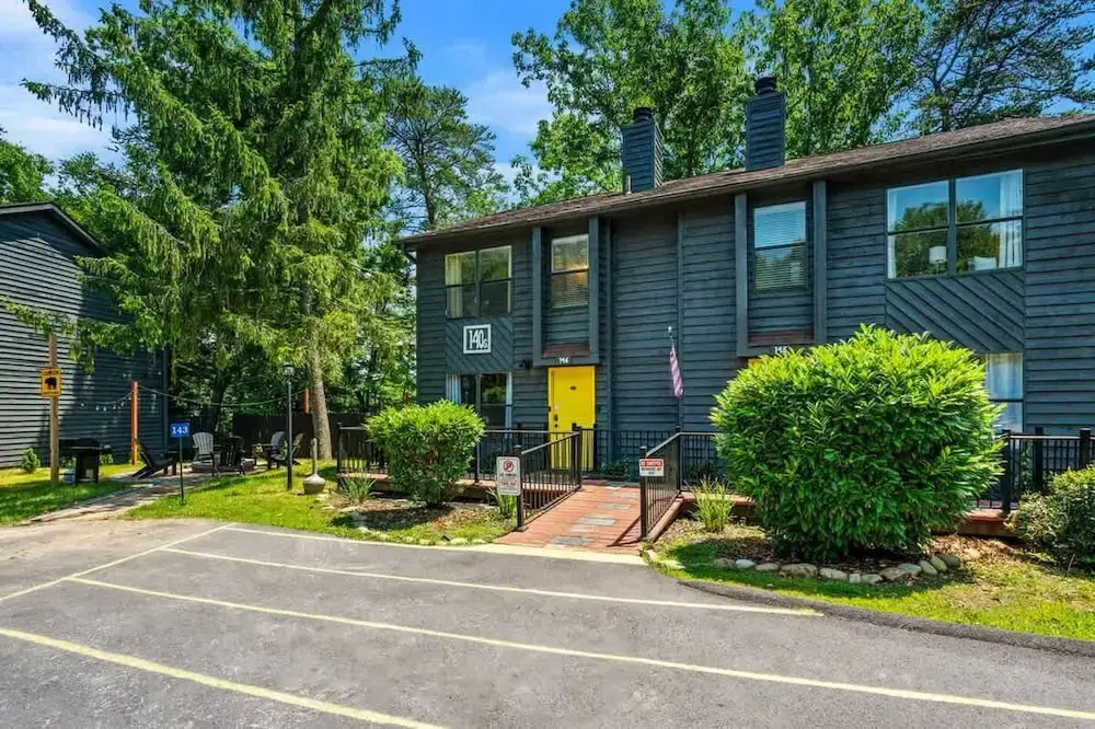 Sleeps 6 Indoor Pool 10 Mins to Dollywood