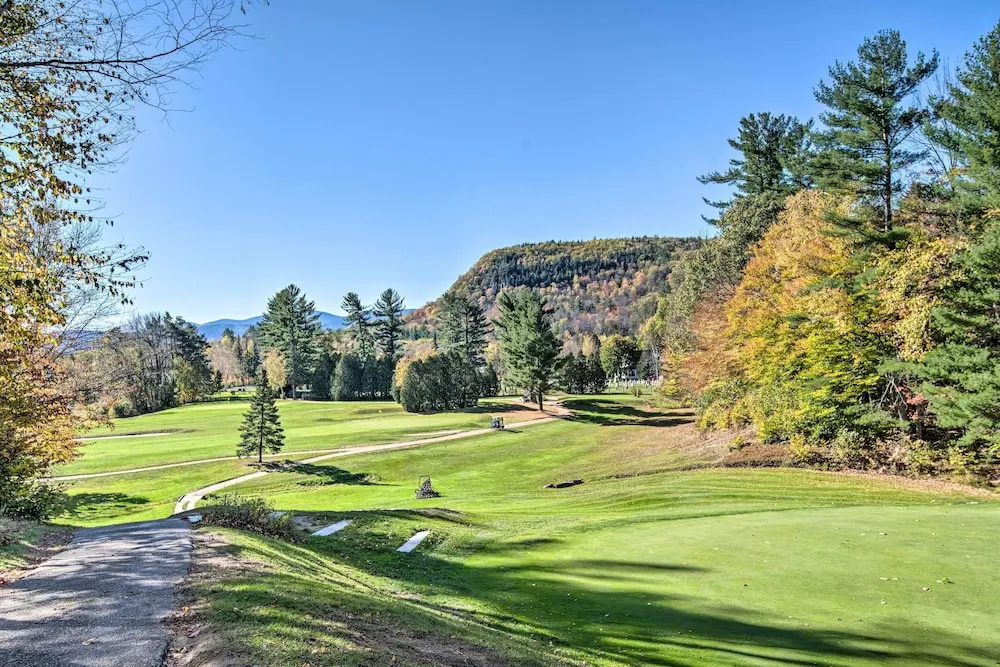 Charming Jackson Mountain Retreat on Golf Course!