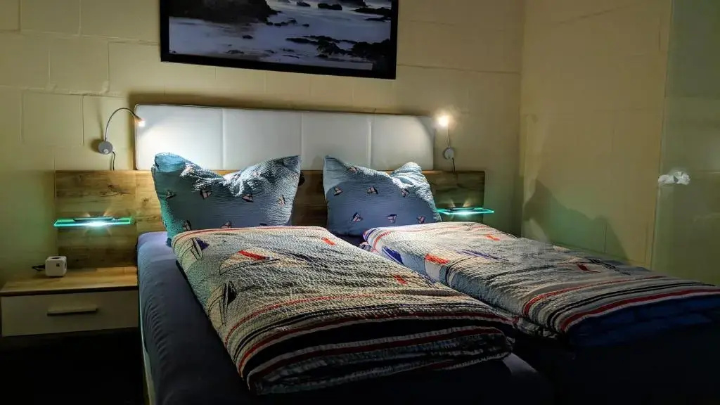 Economy room