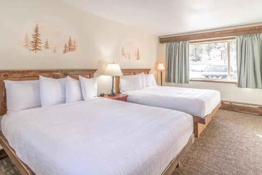Standard Quadruple room with river view