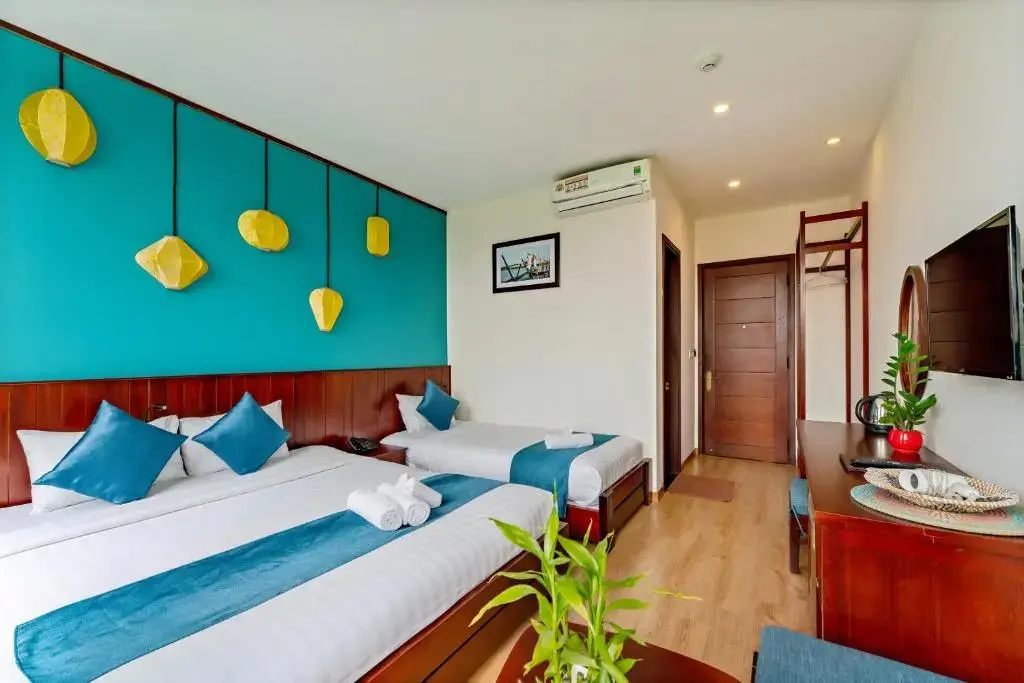 Deluxe Double room (full double bed)
