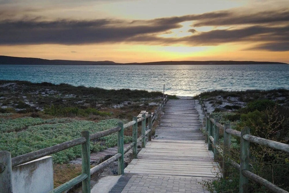 The Pelican - Stunning 3-bedroom Holiday Home in Langebaan