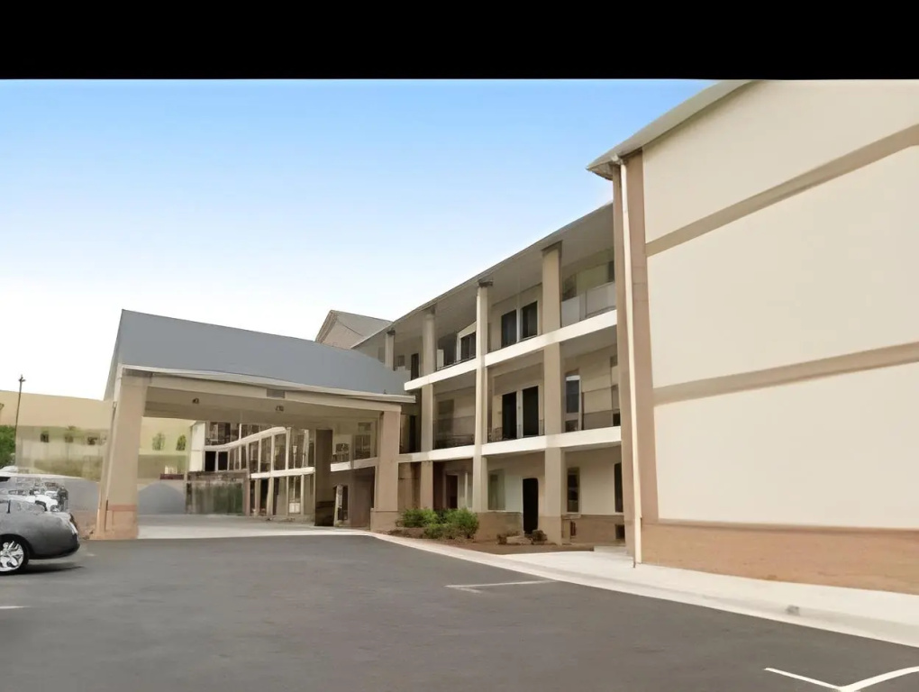 The Garden Inn Hotel