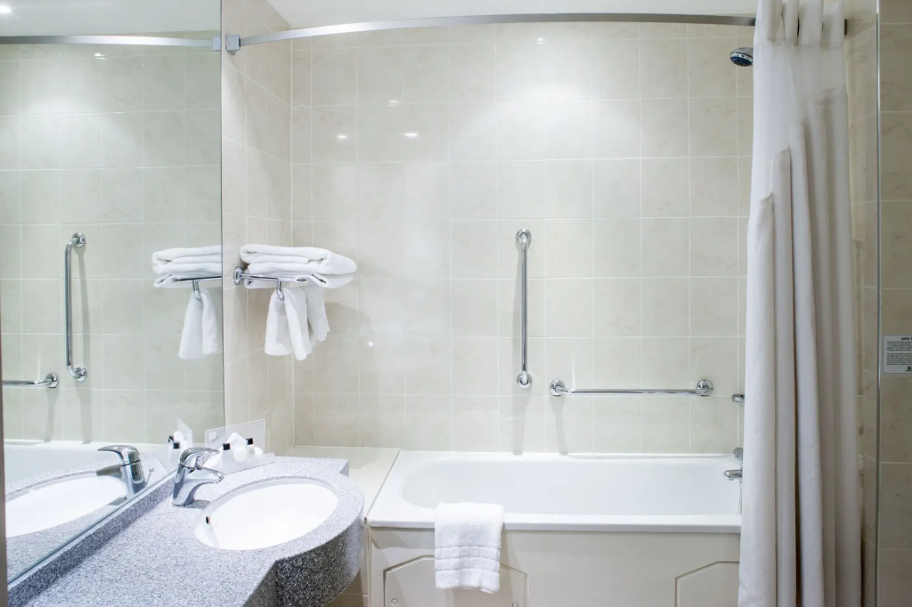 Holiday Inn Leamington Spa - Warwick by IHG - Général
