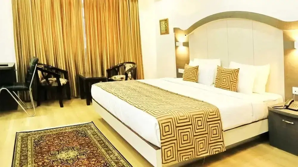 Crown Plaza Residency - Chambres