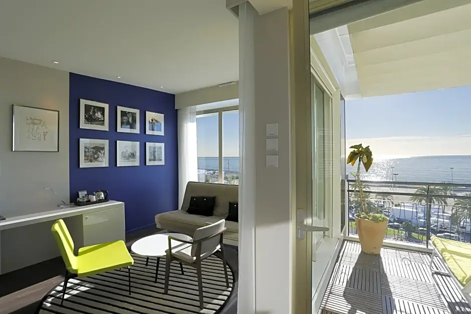 Junior Suite with balcony and with sea view