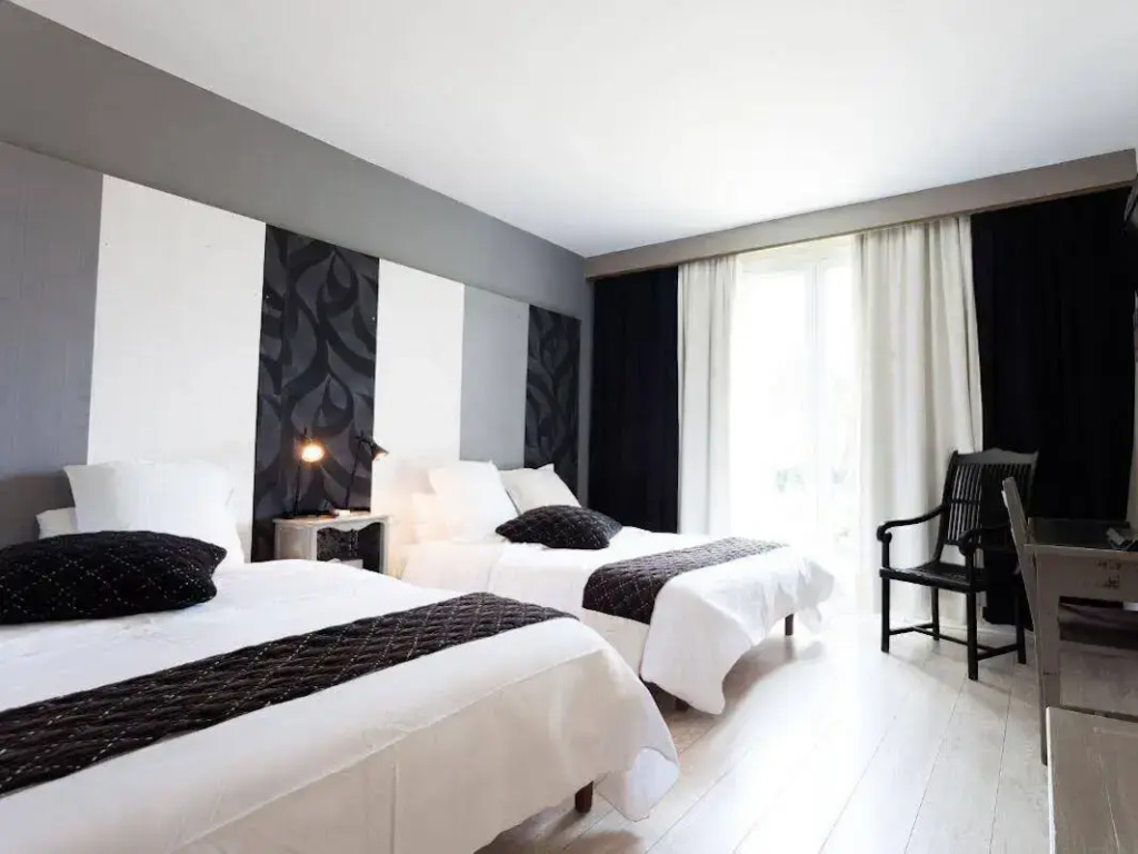 Les Aubuns Country Hôtel - Général
