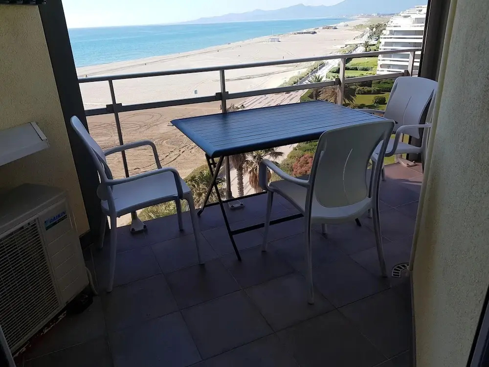 Apartment with One Bedroom in Canet-En-Roussillon, with Wonderful Sea View, Furnished Terrace And Wifi - 70 Km From the Slopes