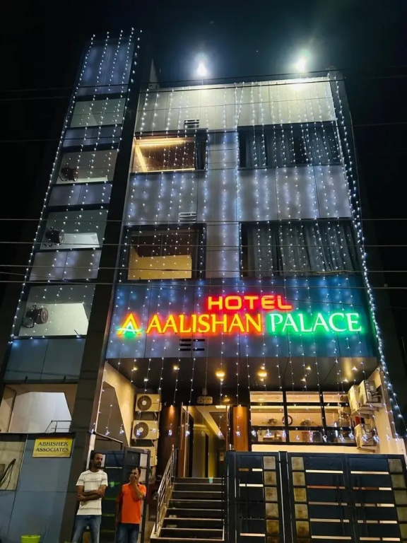Collection O 87097 Hotel Aalishan