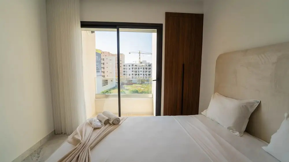 New 2BR Sunny Balcony Jardins Carthage