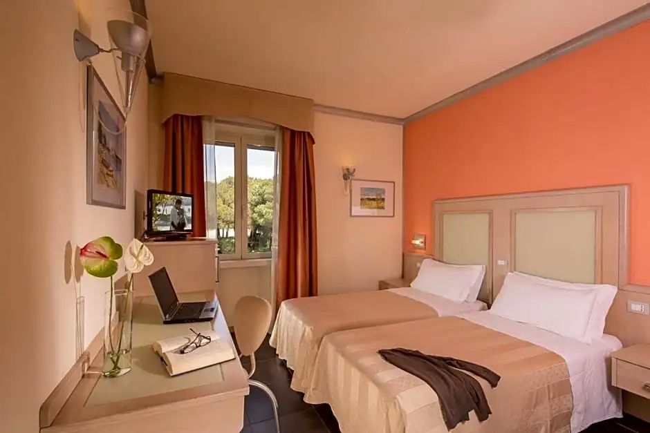 Hotel Mediterraneo - Chambres