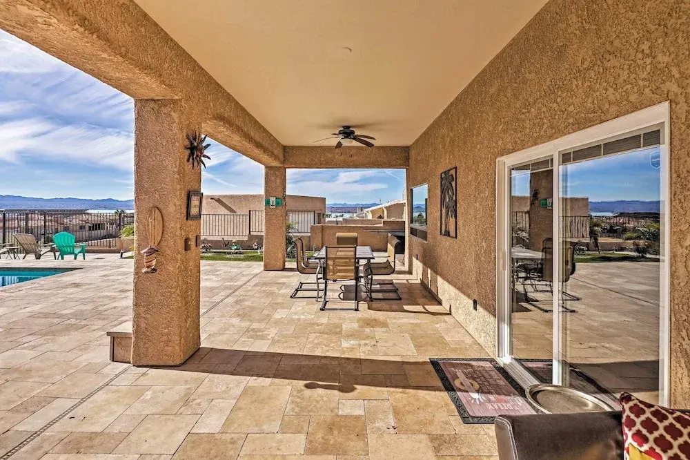 Luxe Retreat w/ Lake Havasu View & Pool! — фото 3